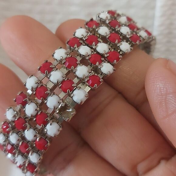 Vintage Red White Prong Set Plastic Rhinestone Hinged Cuff Bracelet - Picture 4 of 7